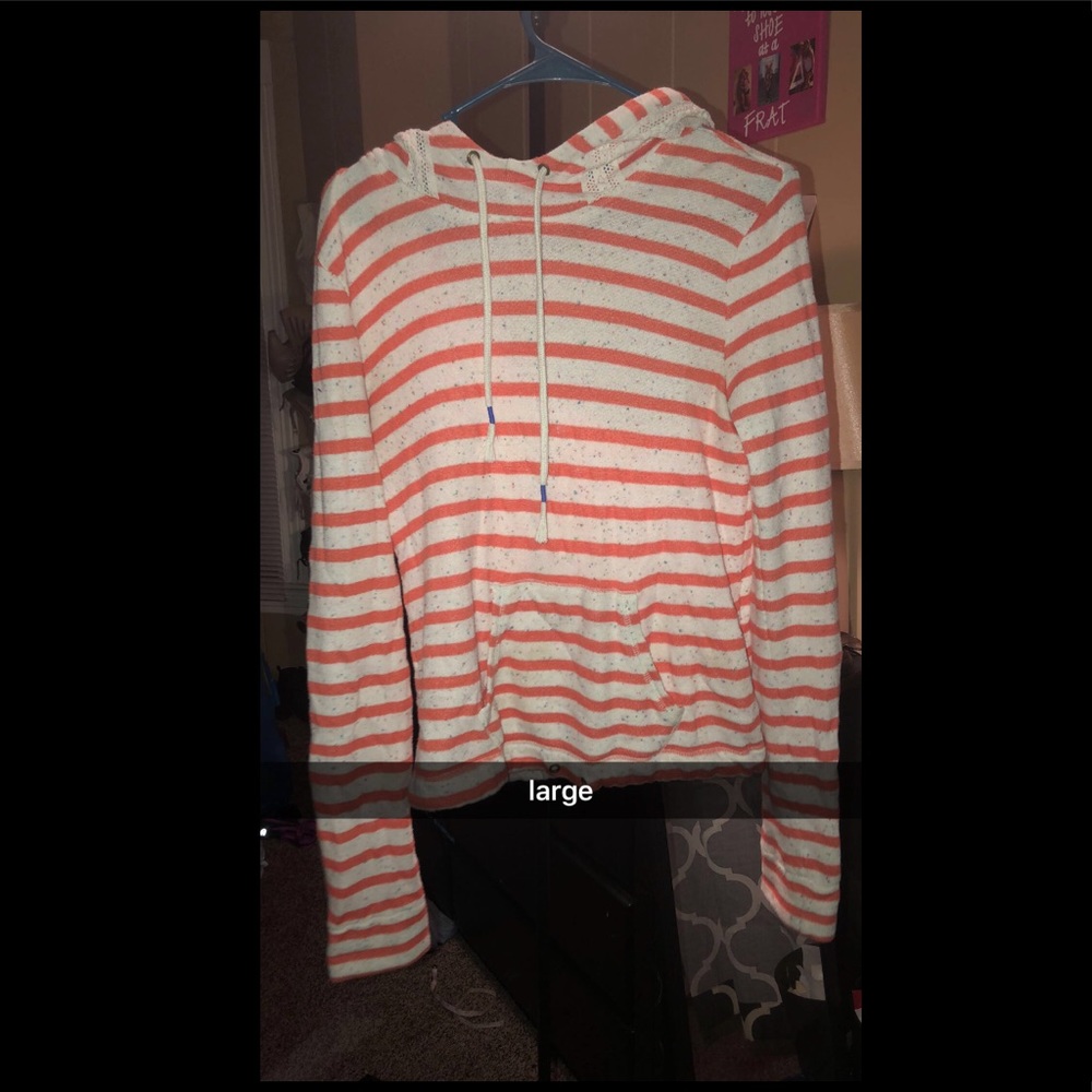 hoodies/sweaters